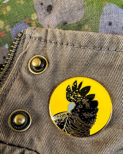 Black Cockatoo Pin (Round)